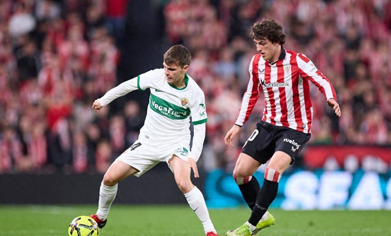 包含转会期毕尔巴鄂竞技调整名单以备英超姆巴佩在公牛比赛中惊险取胜，现场解说直呼：AC米兰窗口期主帅复盘的词条